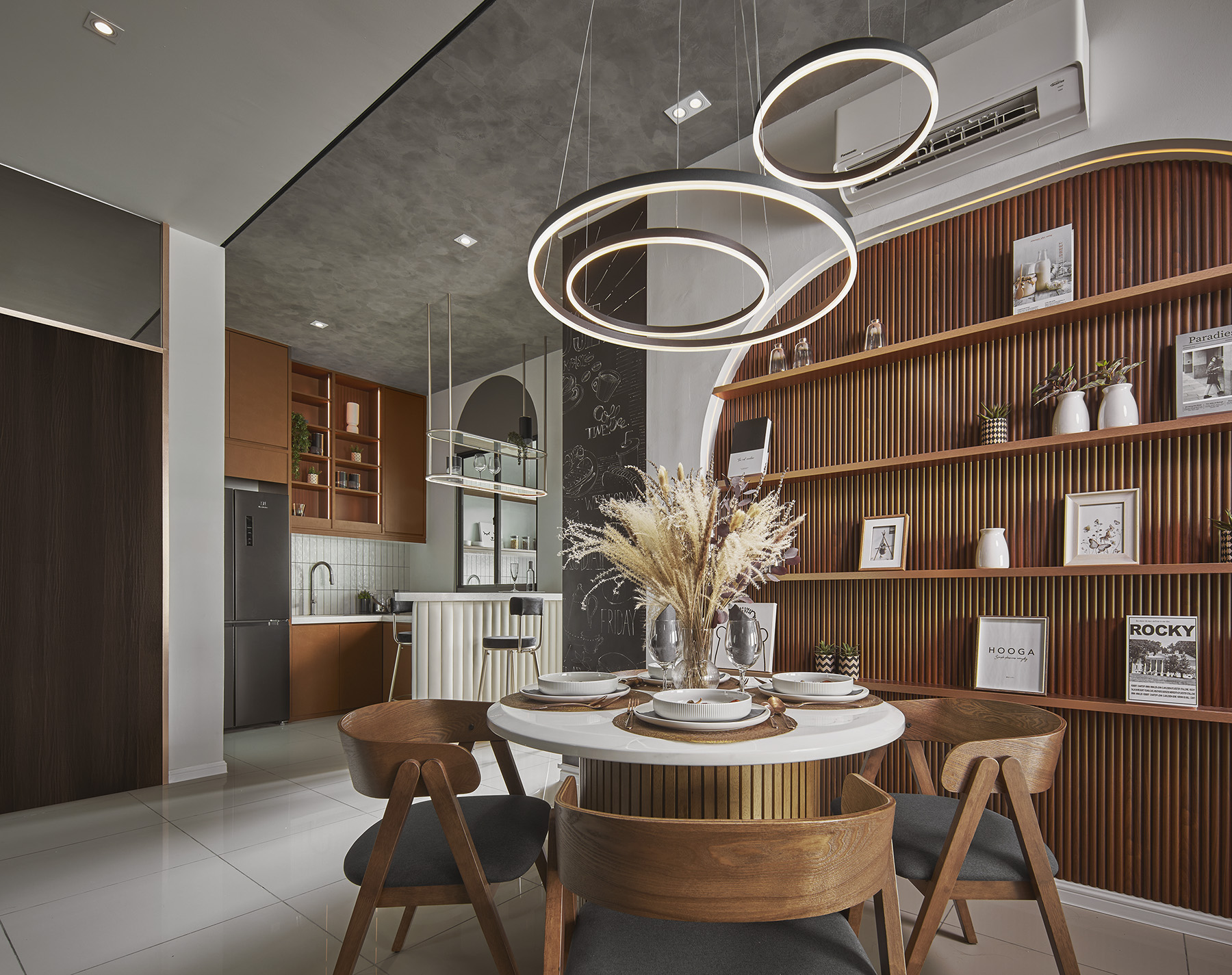 D'Hazelton dining and kitchen